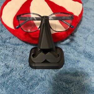 Black Nose-Shaped Eyeglass Holder Stand - Functional Display